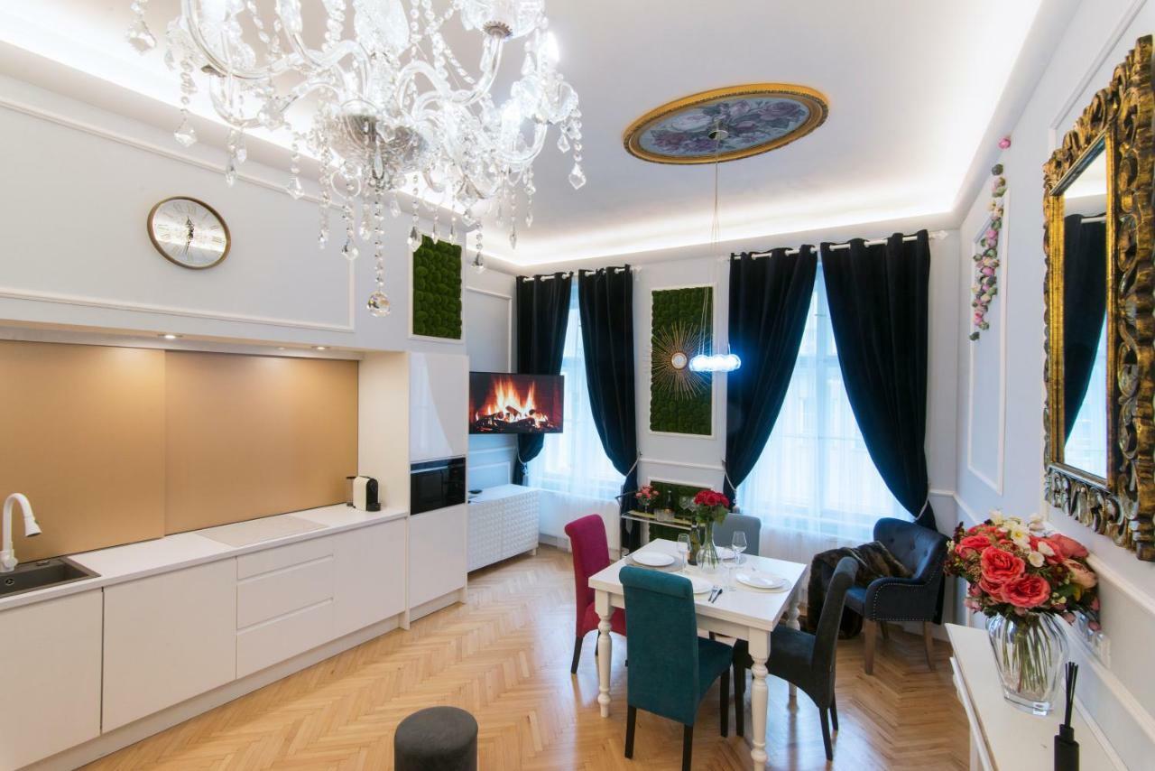 Vogue Apartment Near By Wenceslas Square Прага Экстерьер фото